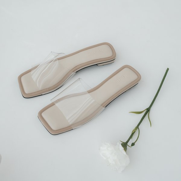 TIARA SANDALS (IVORY) 