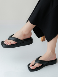 LUCA PLATFORM SANDALS (BLACK)