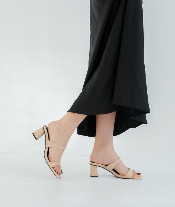 FELICIA BLOCK HEELS (NUDE) 