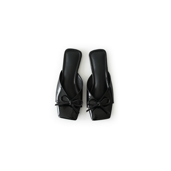 FIYA SANDALS (JET-BLACK) 