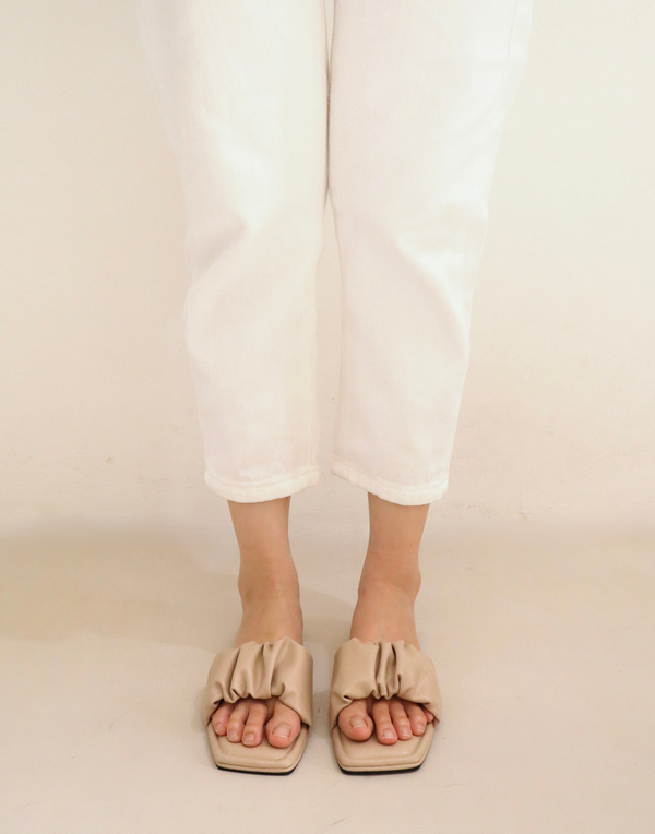 BECKHAM SANDALS (NUDE)