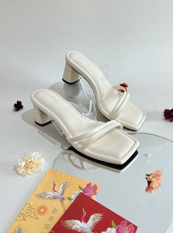 (Improved) LISA BLOCK HEELS (IVORY)