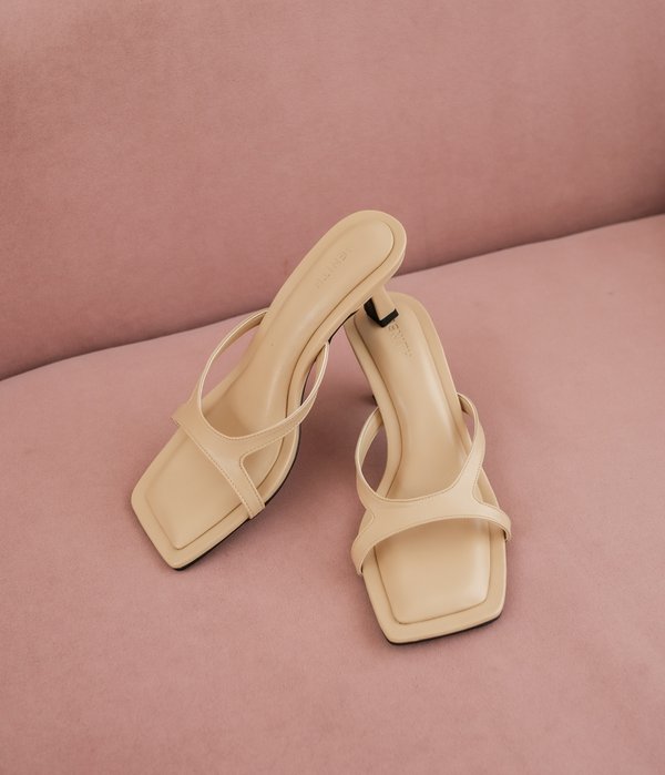 DEBORAH HEELS (NUDE)