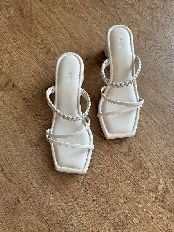 ROSELLE BLOCK HEELS (BONE)