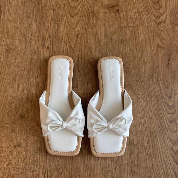 BORA SANDALS (WHITE)