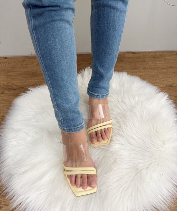 LISA BLOCK HEELS (YELLOW)
