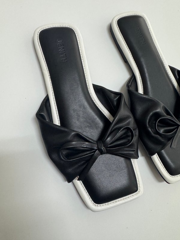 [SAMPLE SALE] BLACK/WHITE SANDALS - SIZE 36