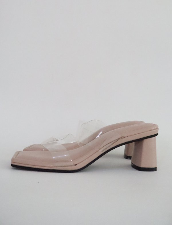 WINNIE BLOCK HEELS (NUDE)
