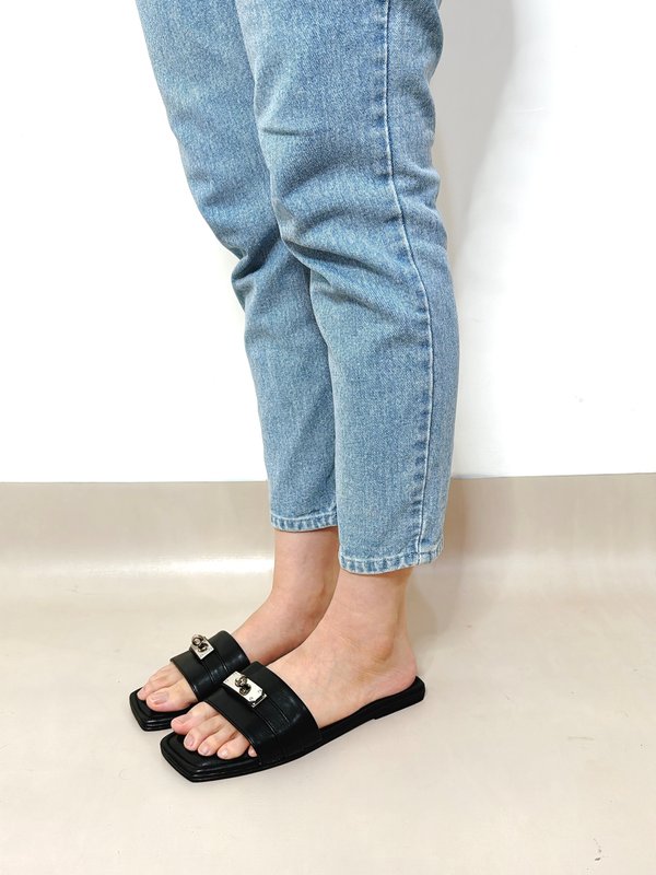 SHERMAINE SANDALS (CLASSIC BLACK)