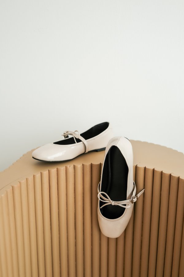 [DEFECT] TESSA MARY JANE (IVORY)-S39