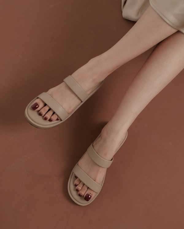 SUI PLATFORM SANDALS (ETOUPE)
