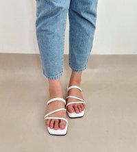 REEKO SANDALS (WHITE)
