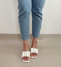 SHEELA BLOCK HEELS (WHITE)