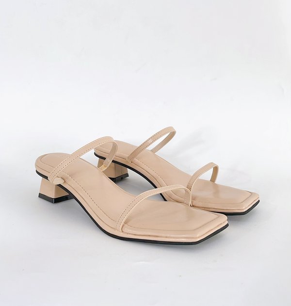 PATSY LOW HEEL SANDALS (NUDE)