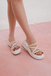 ZANE PLATFORM SANDALS (WHITE)