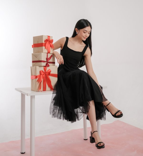 CELESTIA ANKLE STRAP HEELS (BLACK)