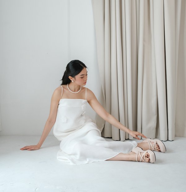 ZANE PLATFORM SANDALS (BABY PINK)