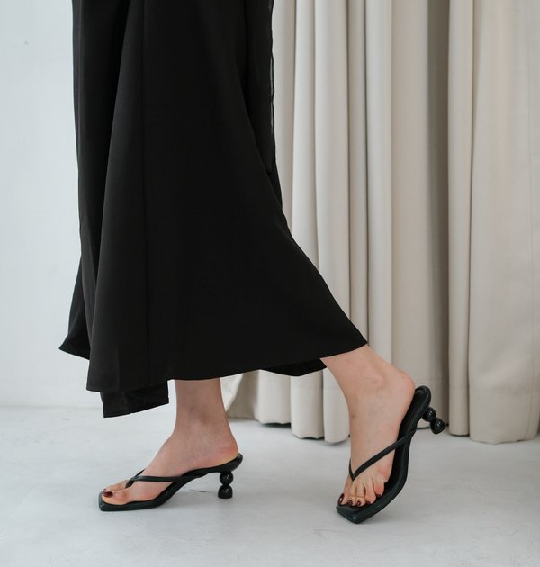 ELLA HEELS (BLACK)