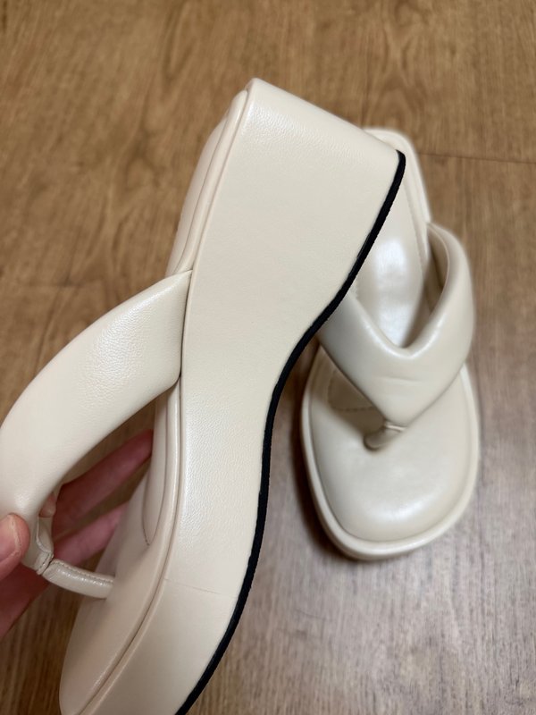 V2 CLARICE PLATFORM SANDALS (BONE)