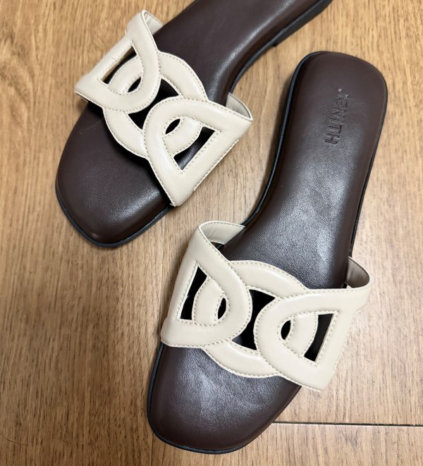 JOVELLE SANDALS (OAT/ESPRESSO)