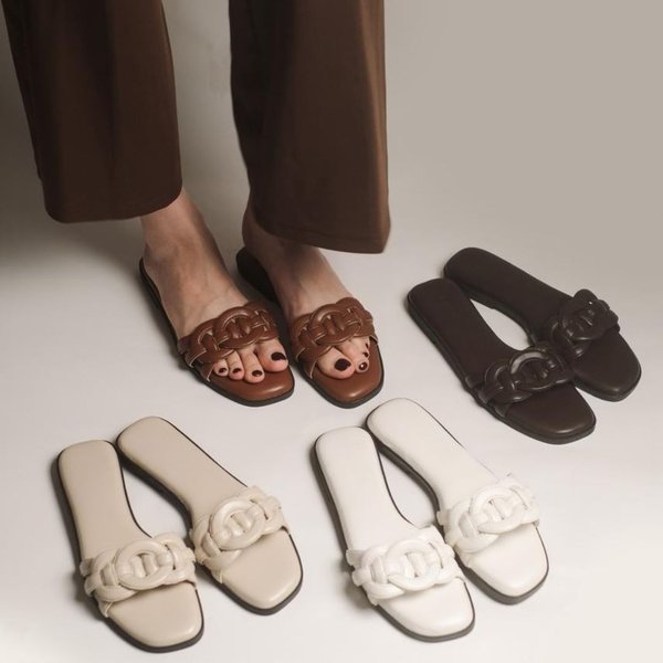 RIKA SANDALS (BROWN)