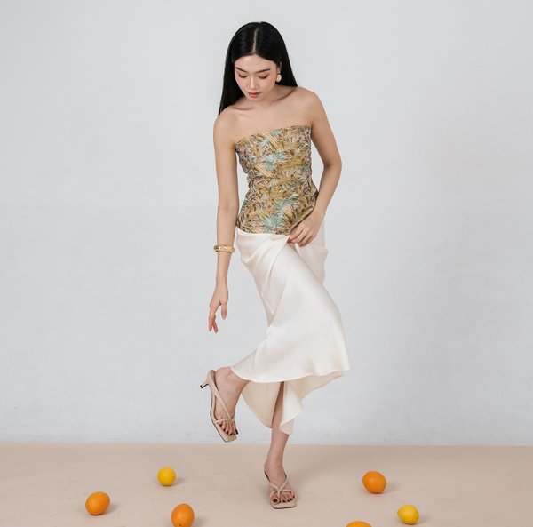 V2: EMERY LOW HEEL SANDALS (NUDE)