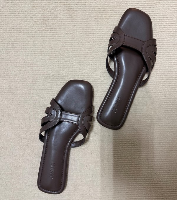 NAT SANDALS (ESPRESSO)