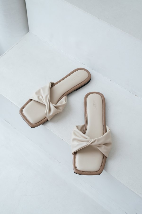 NOAH SANDALS (TAUPE)