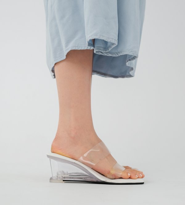 DAWN WEDGE HEELS (WHITE)
