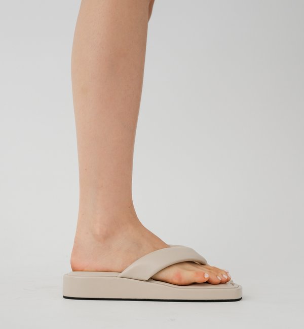 KARINA PLATFORM SANDALS (OAT)