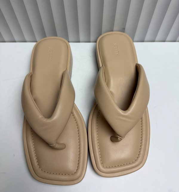 KARINA PLATFORM SANDALS (NUDE)