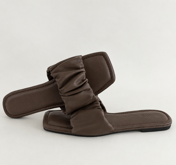 BECKHAM SANDALS (ESPRESSO)