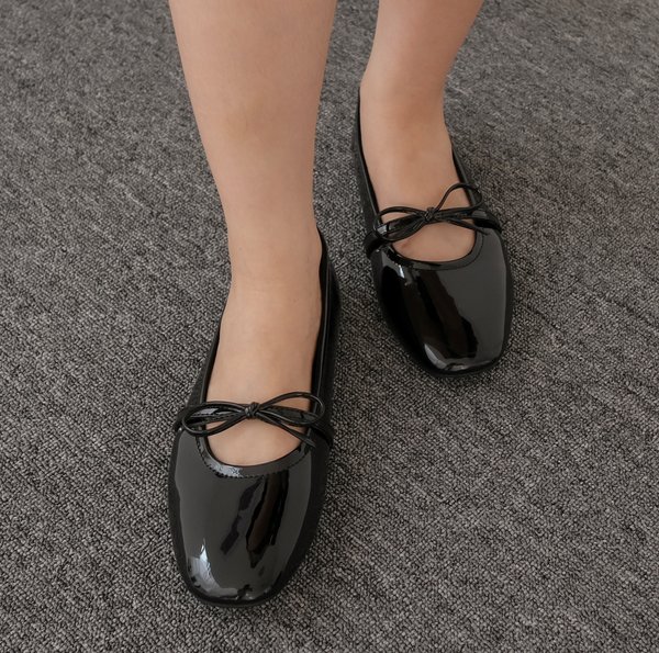 LORA MARY JANES (BLACK)