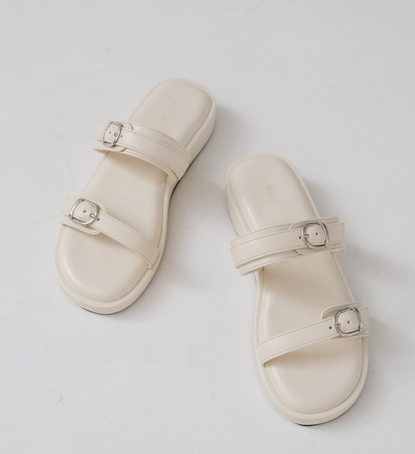 BUCKLE ME PLATFORM SANDALS (IVORY)