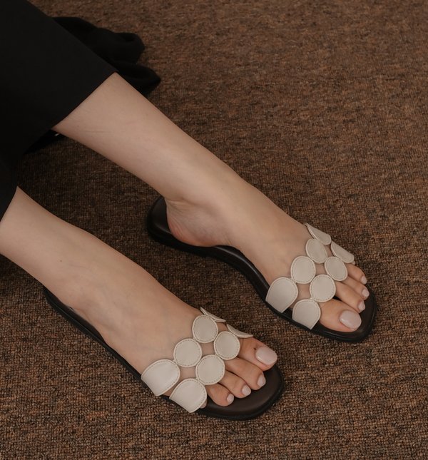 IN CIRCLES SANDALS (OAT/ESPRESSO)