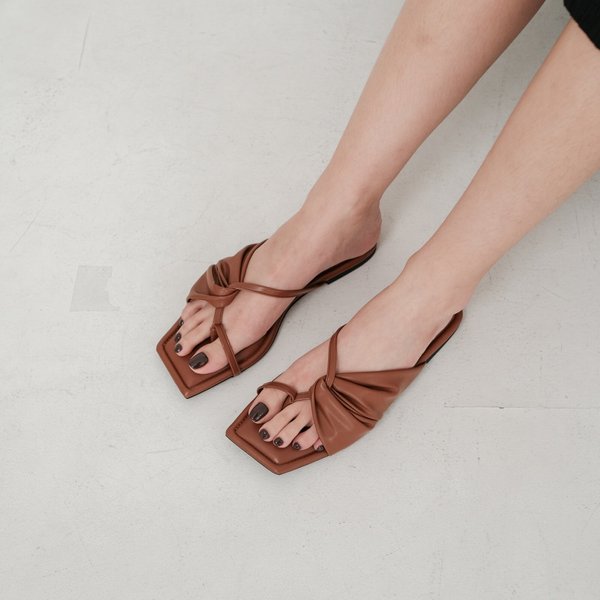 EMILIE SANDALS (BROWN)