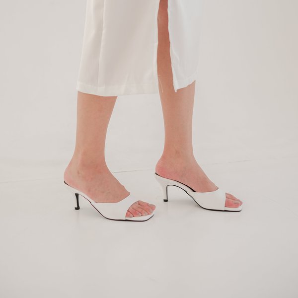 SUNNY HEELS (WHITE)